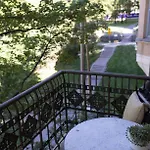 2ndhomes Center 2br By The Finnish National Theatre With Balcony And Park View 公寓 *