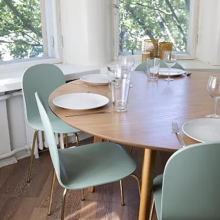 2ndhomes Center 2br By The Finnish National Theatre With Balcony And Park View