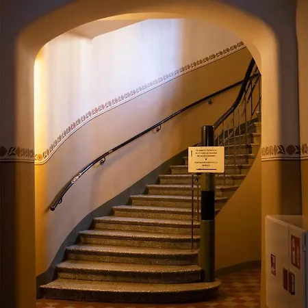 Apartament 2ndhomes Center 2br By The Finnish National Theatre With Balcony And Park View Helsinki