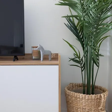 2ndhomes Center 2br By The Finnish National Theatre With Balcony And Park View Apartament Helsinki