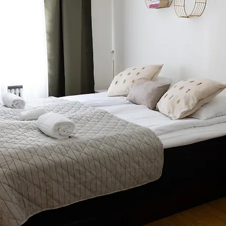 2ndhomes Center 2br By The Finnish National Theatre With Balcony And Park View *